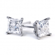 Lucille 4 Claw Princess Diamond Earring