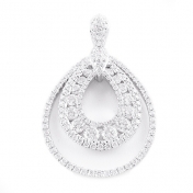 Timeless diamond pendant